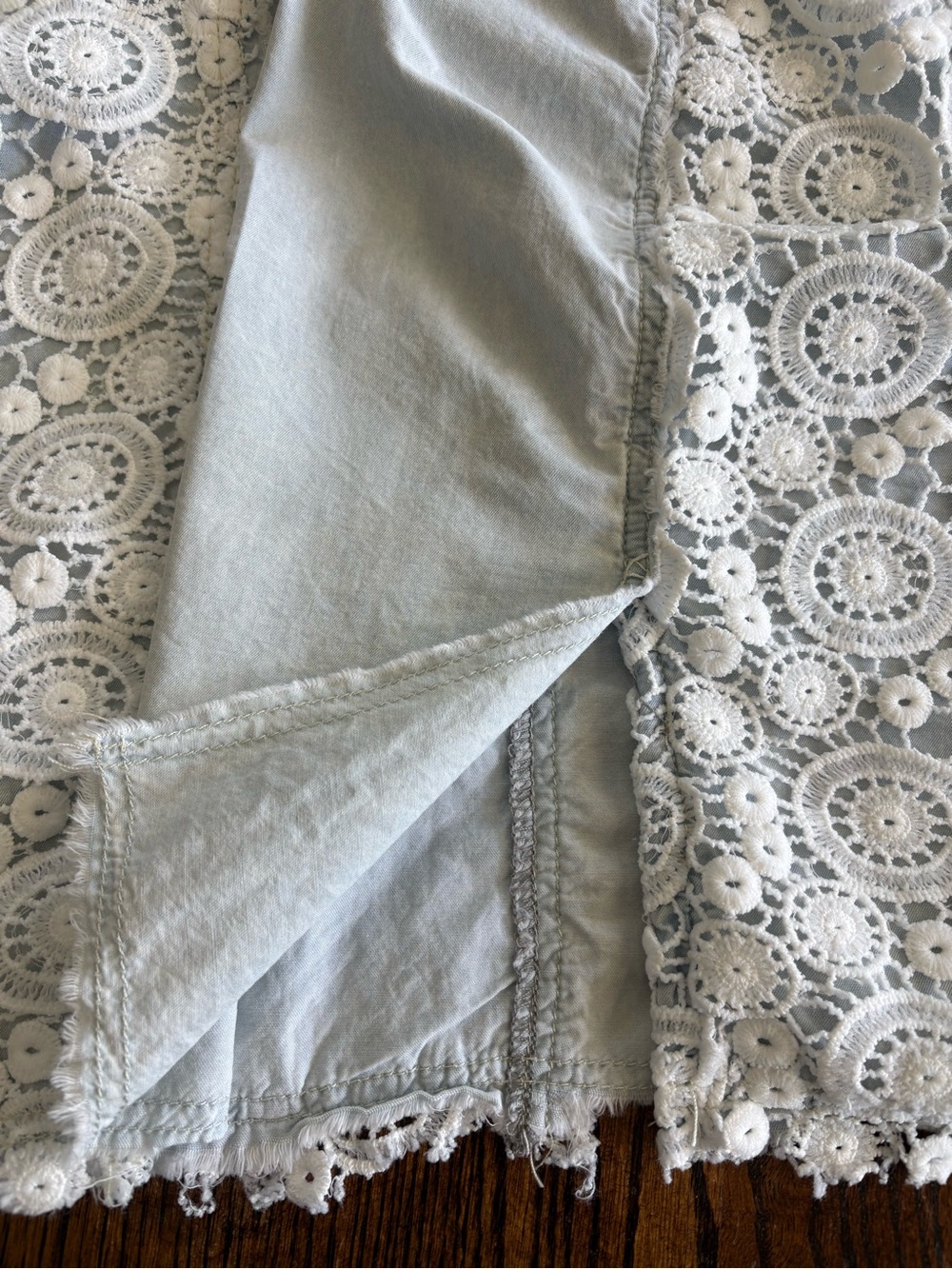 POL Lace Light Wash Denim Midi Maxi Skirt Crochet Medium Boho Coastal Cowgirl - Picture 3 of 15